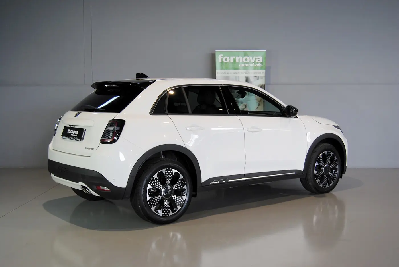 Fiat 600 1.2 Hybrid La Prima 6