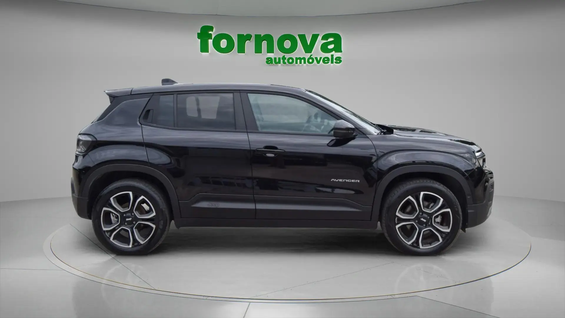 Jeep Avenger 54 kWh Summit 8