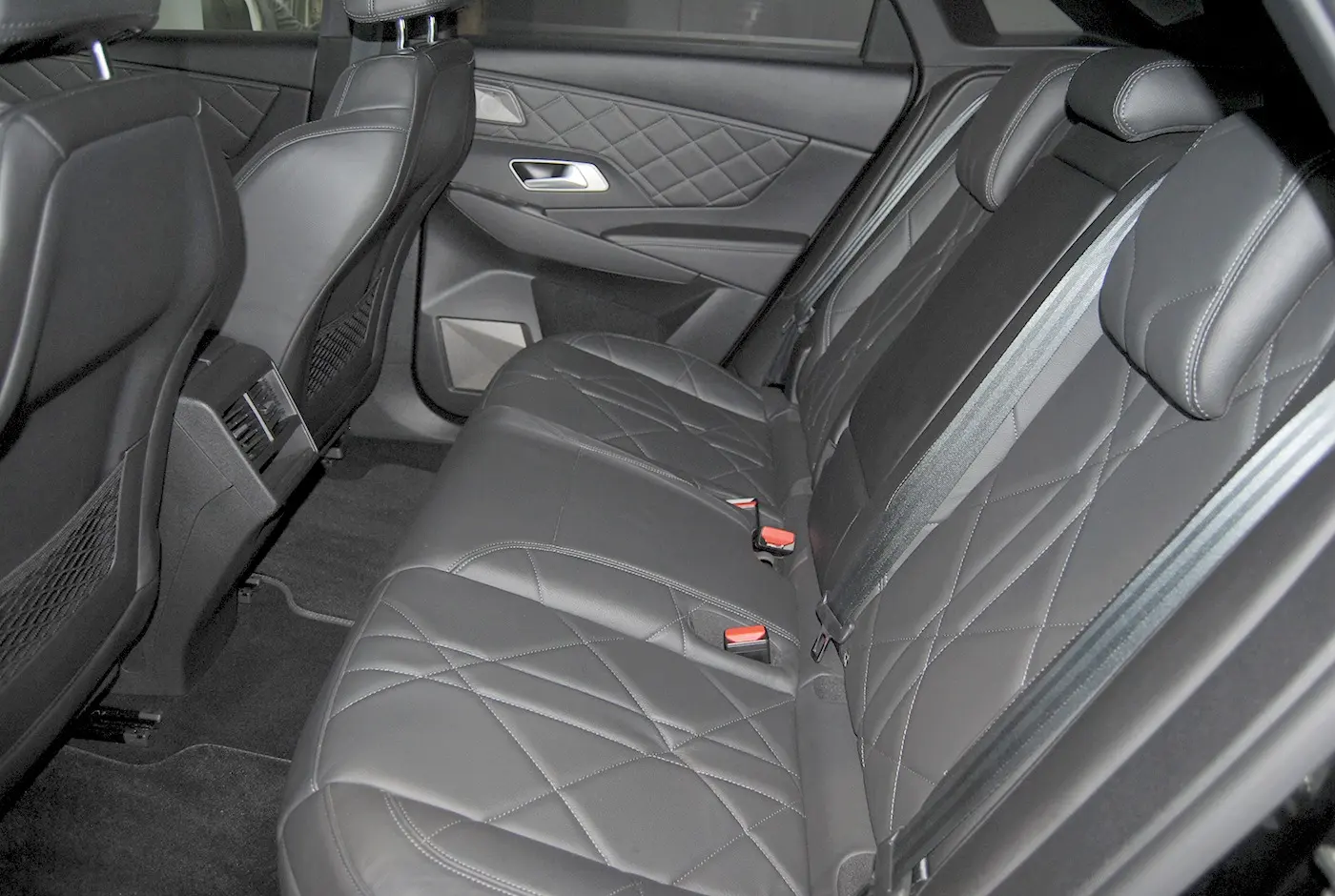 DS DS7 Crossback E-Tense SE Ligne Noire EAT8 18