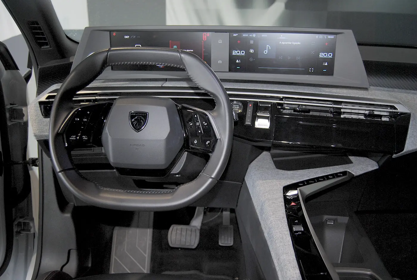 Peugeot 3008 1.2 Hybrid Allure e-DCS6 18