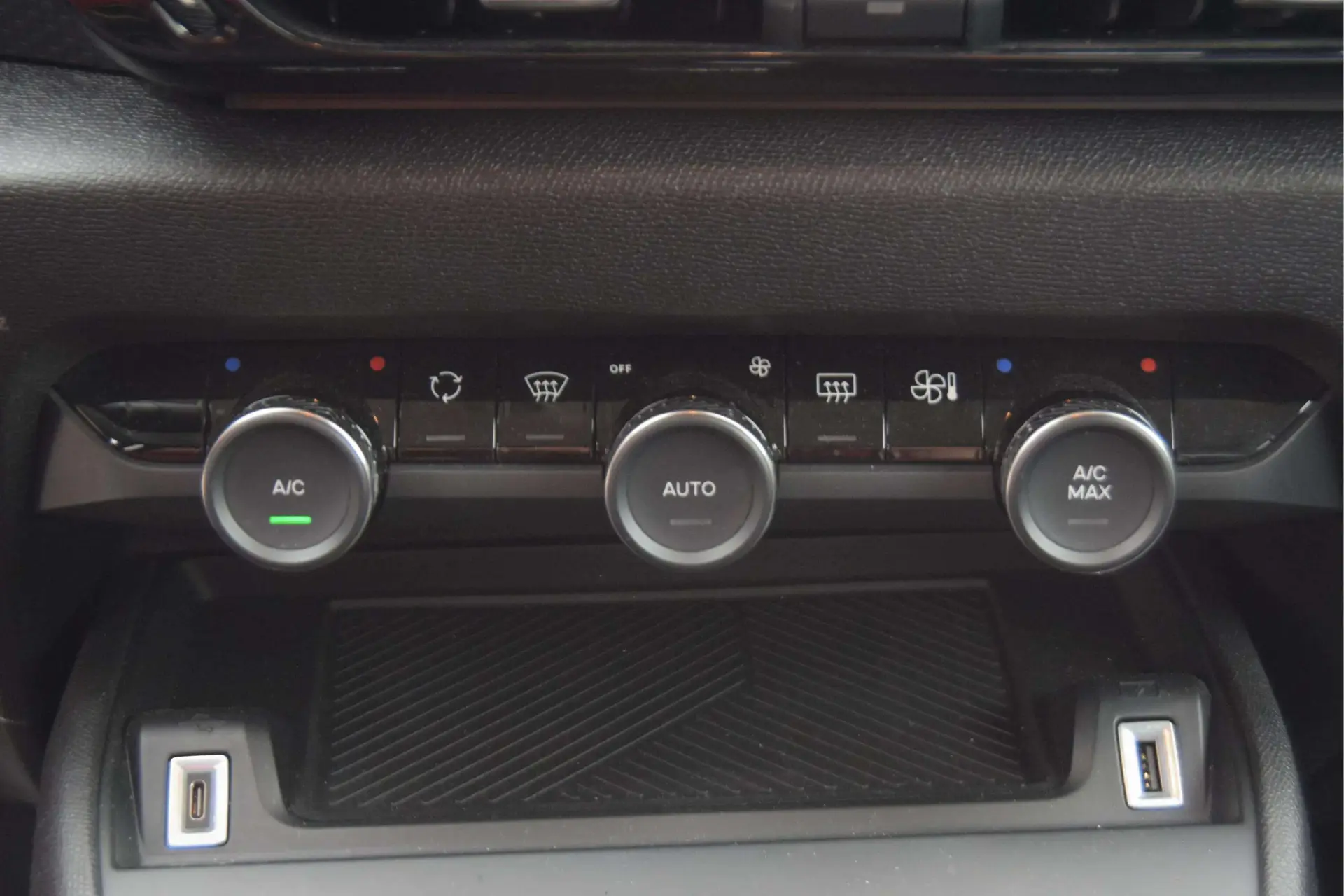 Citroen e-C4 54 kWh Autonomia Alargada Max 25