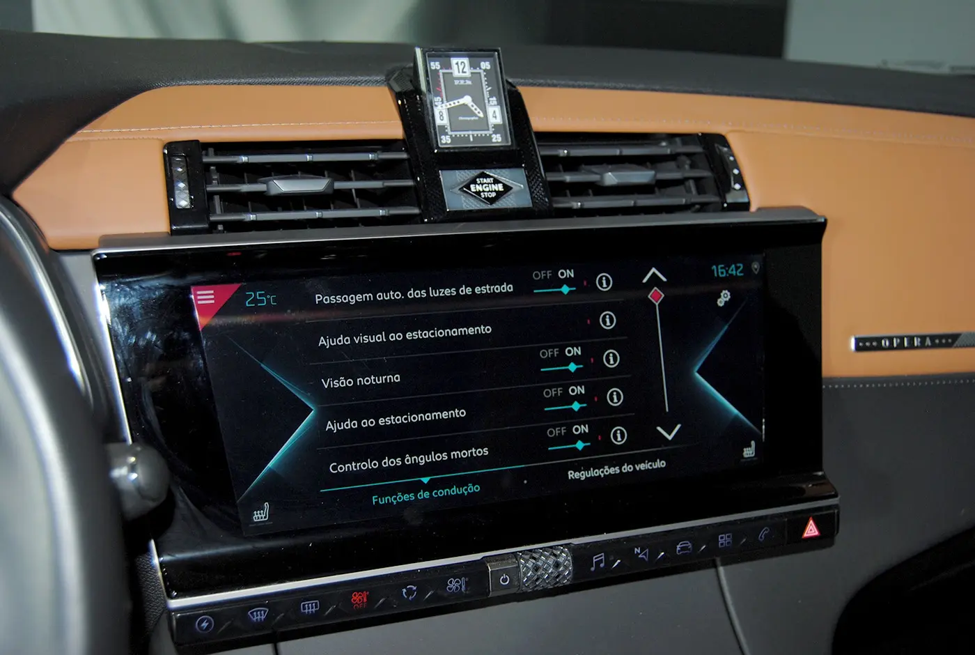 DS DS7 Crossback E- Tense 4x4 Opera 33