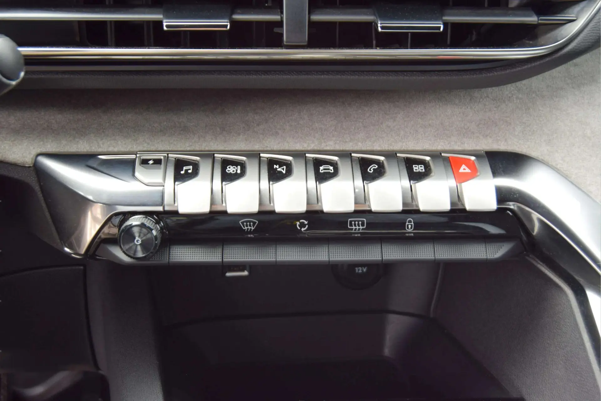 Peugeot 3008 1.6 Hybrid GT e-EAT8 22