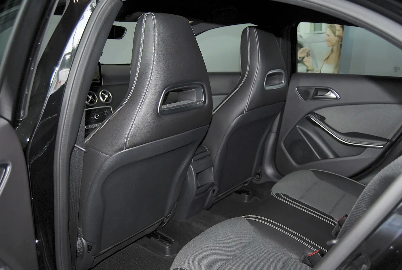 Mercedes-Benz A 180 AMG Line 27