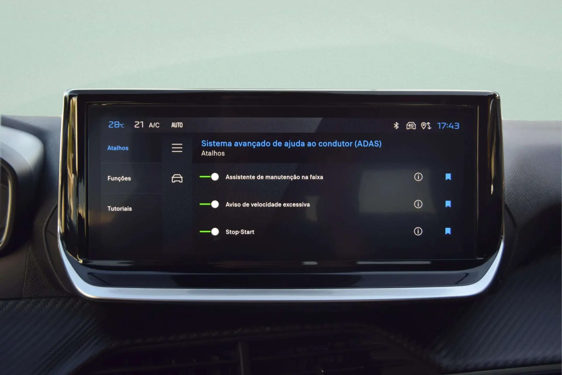 Peugeot 2008 1.2 Hybrid Allure e-DCS6 18