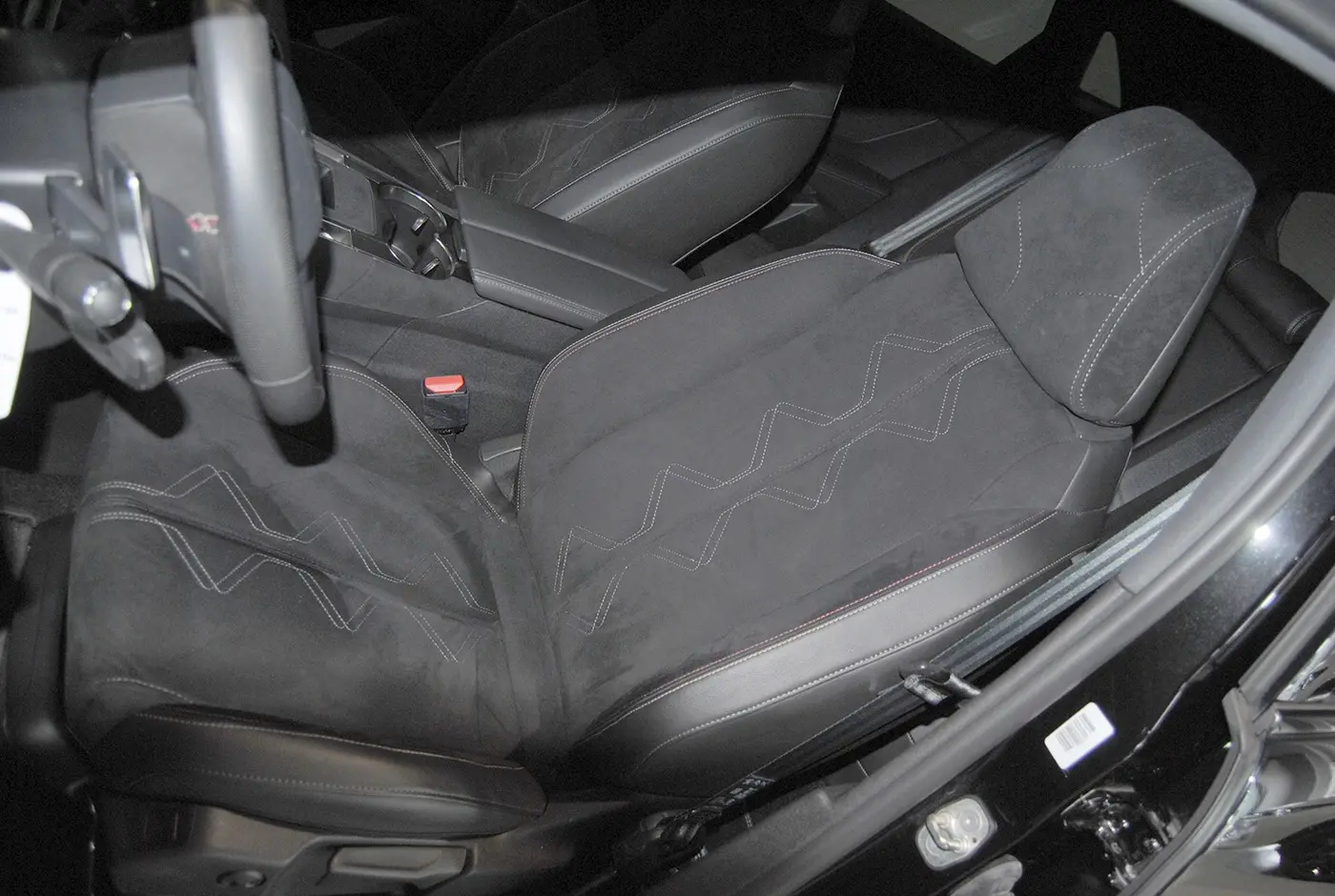 DS DS7 E-Tense Performance Line EAT8 18