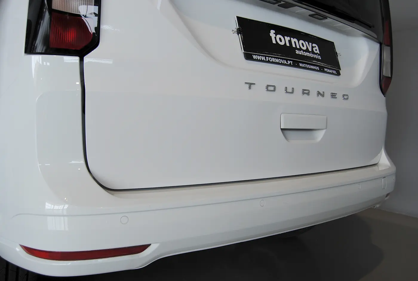 Ford Tourneo Connect 2.0 TDCi Titanium 5 lugares 15