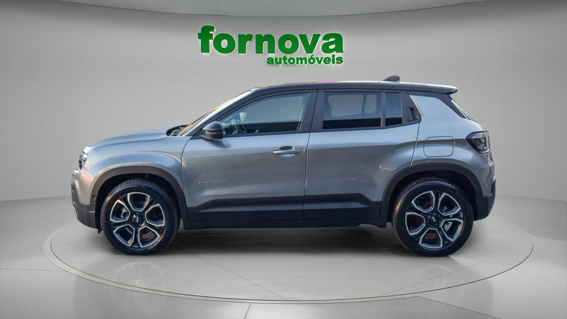Jeep Avenger 54 kWh Summit 4