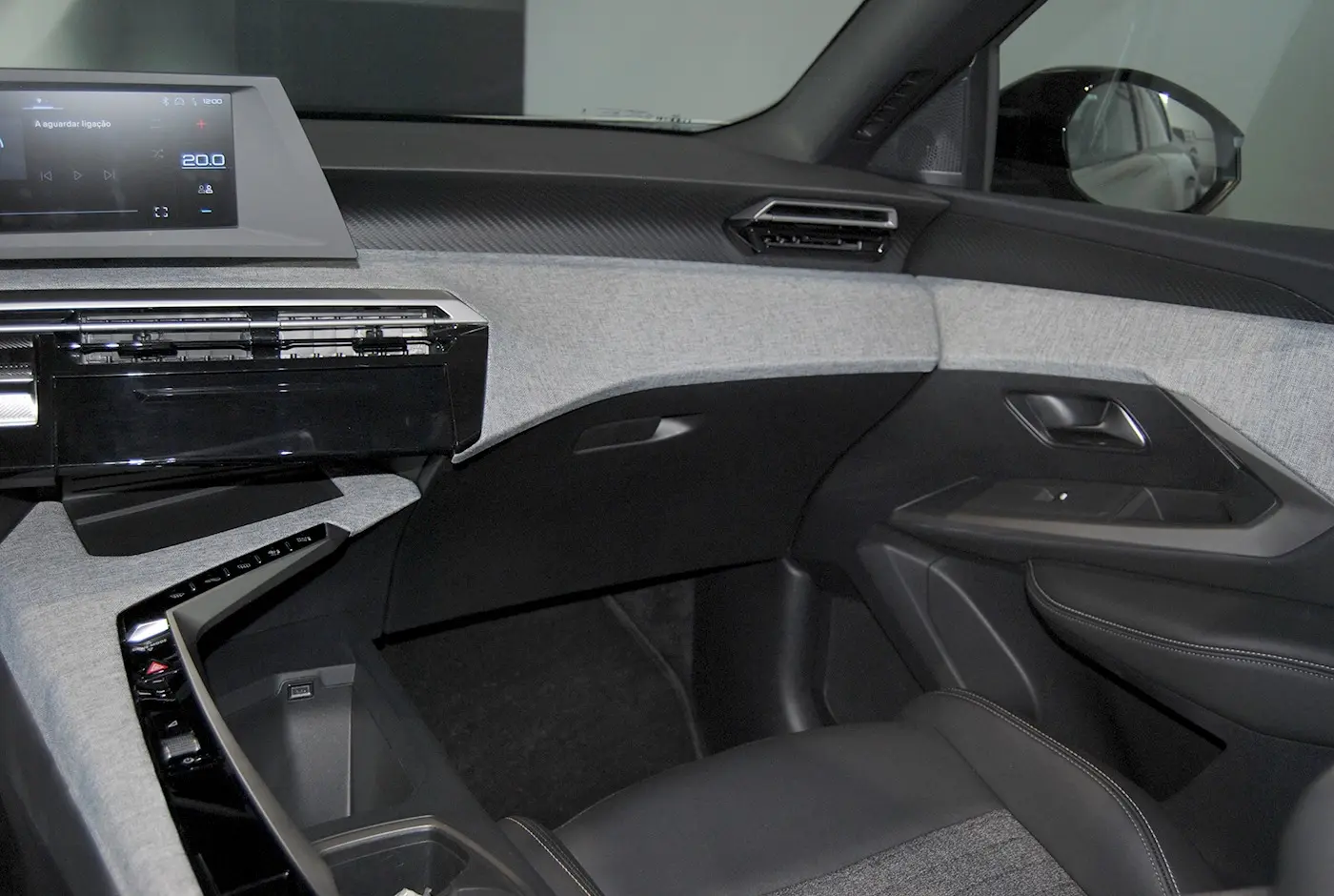 Peugeot 3008 1.2 Hybrid Allure e-DCS6 19