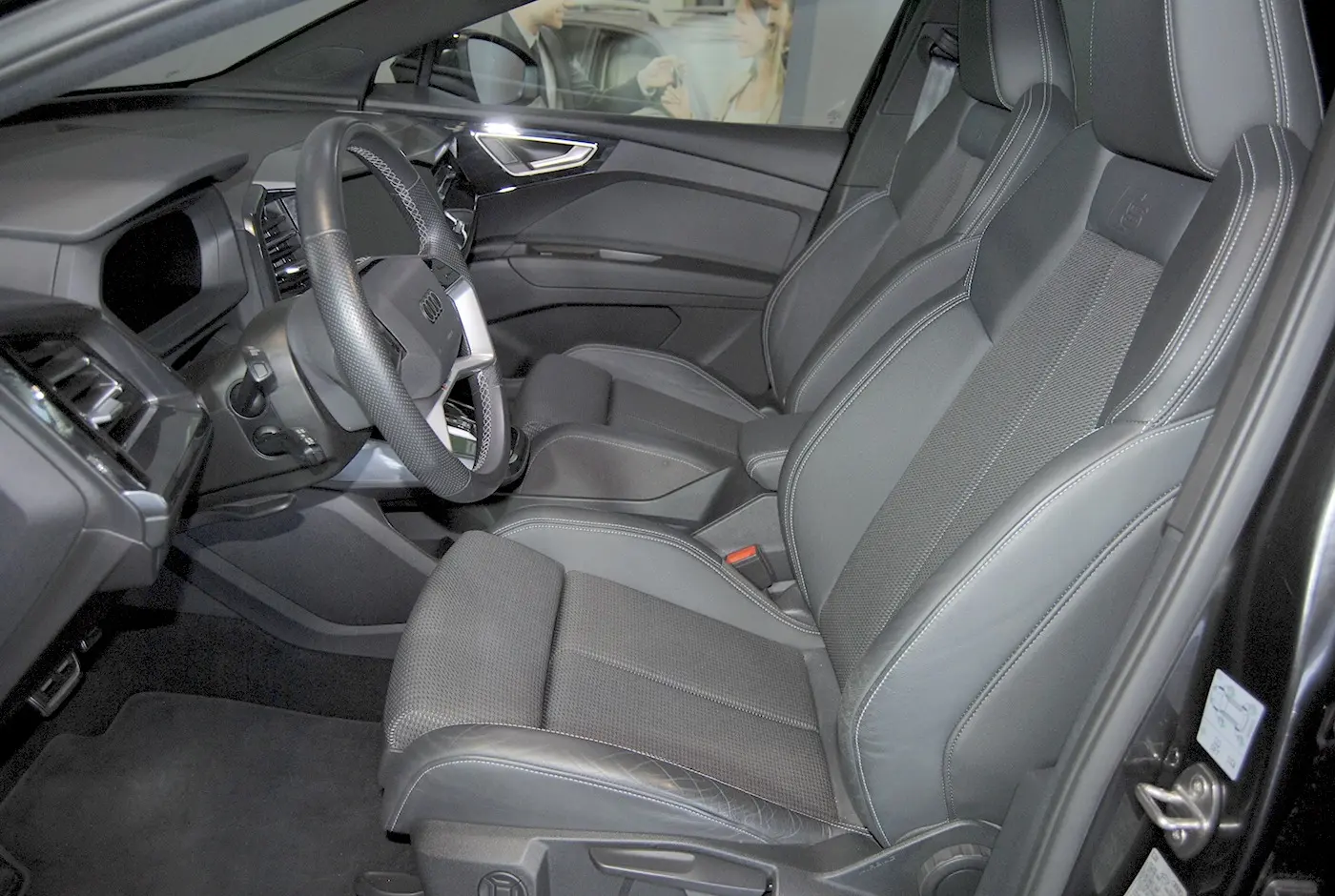 Audi Q4 e-tron 45 82 kWh SE S-Line Plus 17