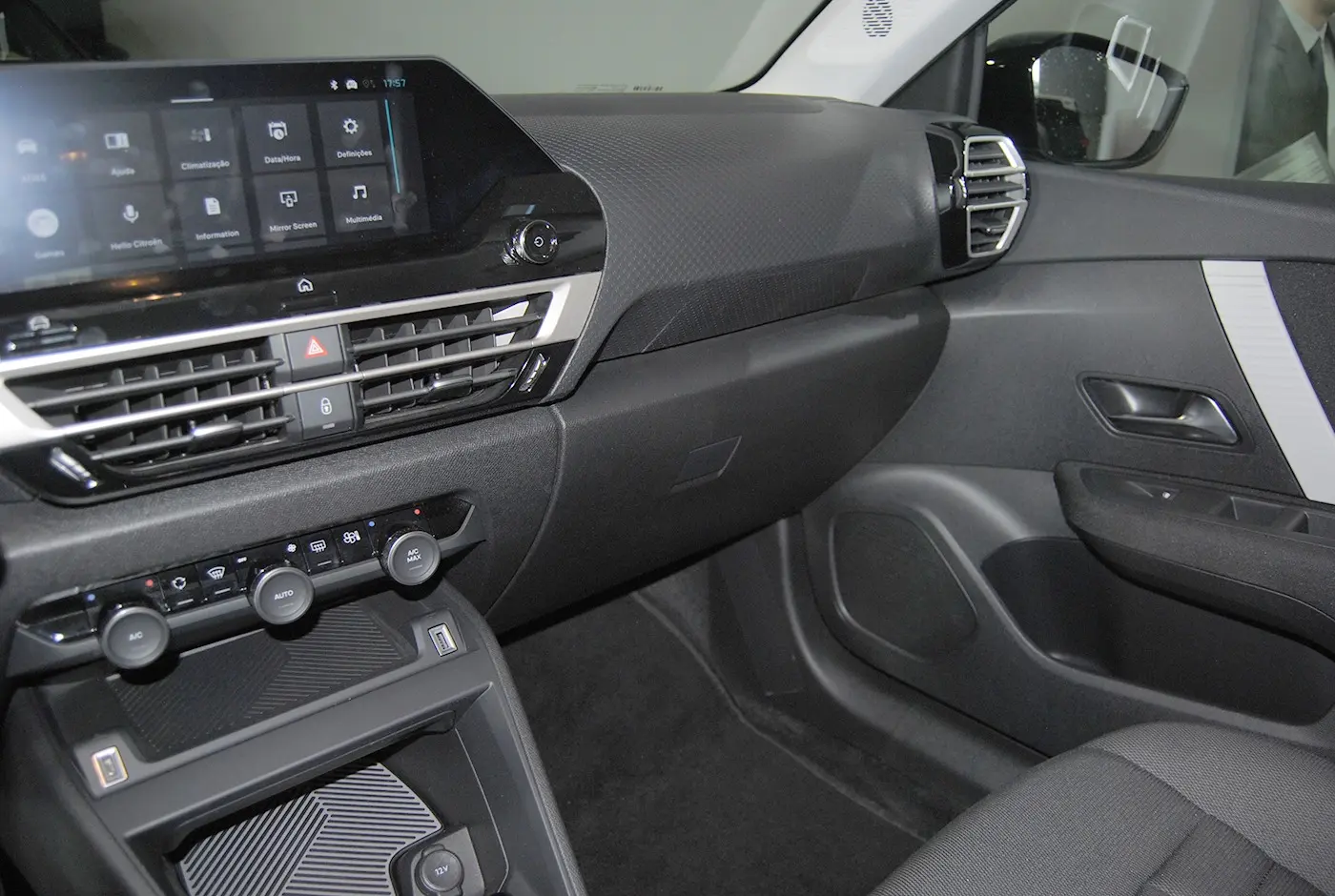 Citroen C4 1.2 Hybrid Max e-DSC6 36