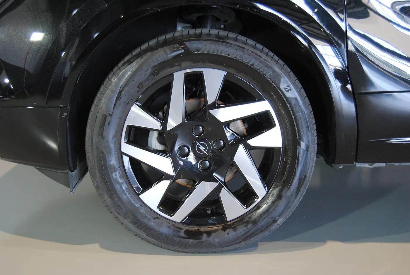 Opel Mokka 1.2T GS 9