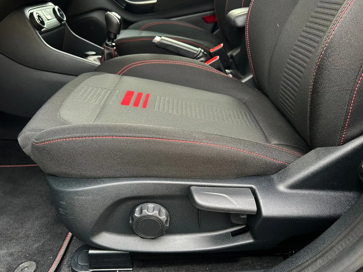 Ford Fiesta 1.0 EcoBoost ST-Line 23