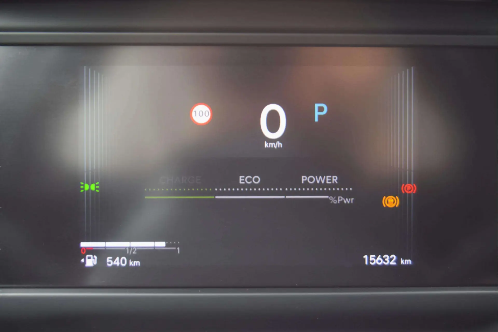 Citroen C4 1.2 Hybrid Plus e-DSC6 12