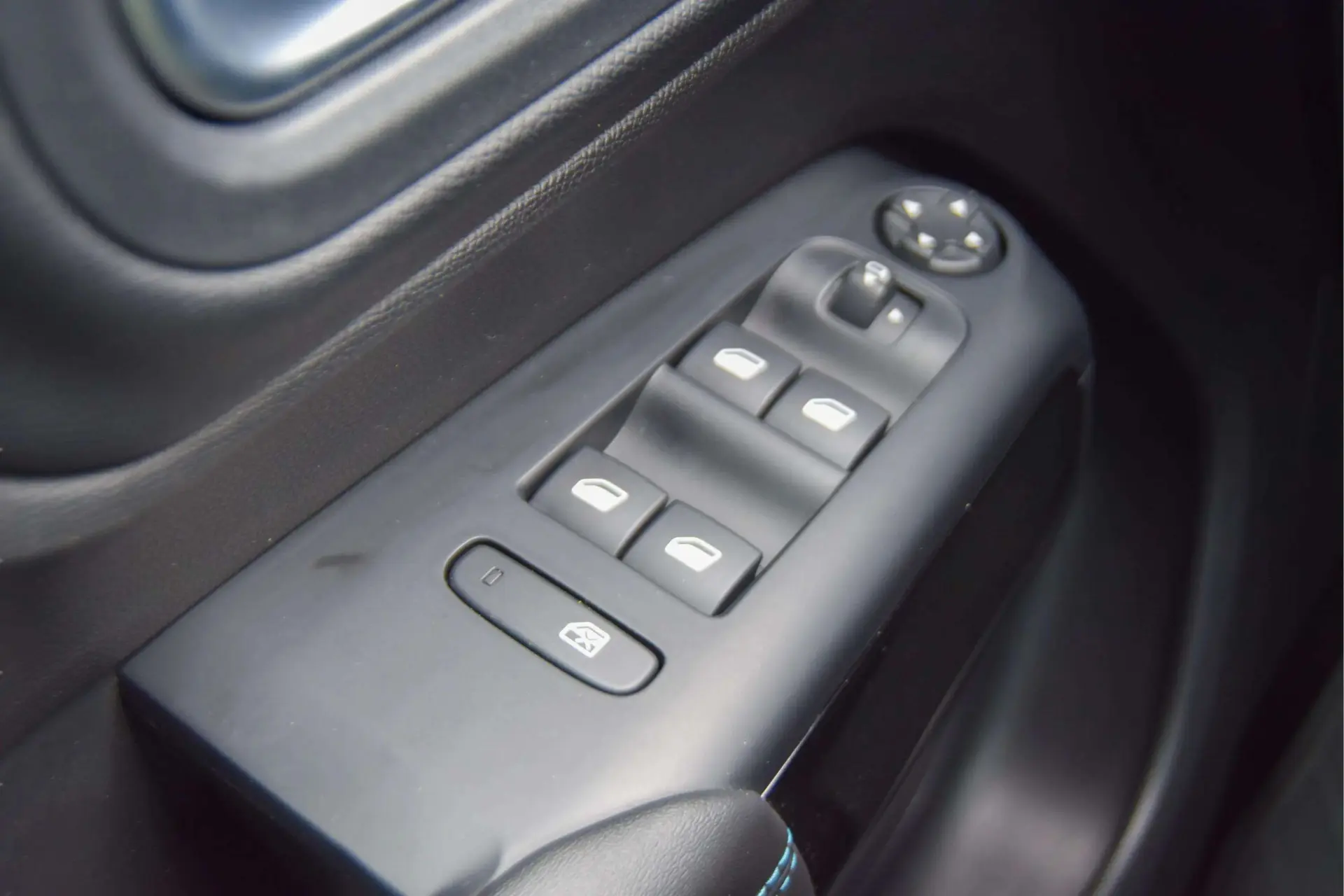 Citroen C5 Aircross 1.2 PureTech C-Series 15