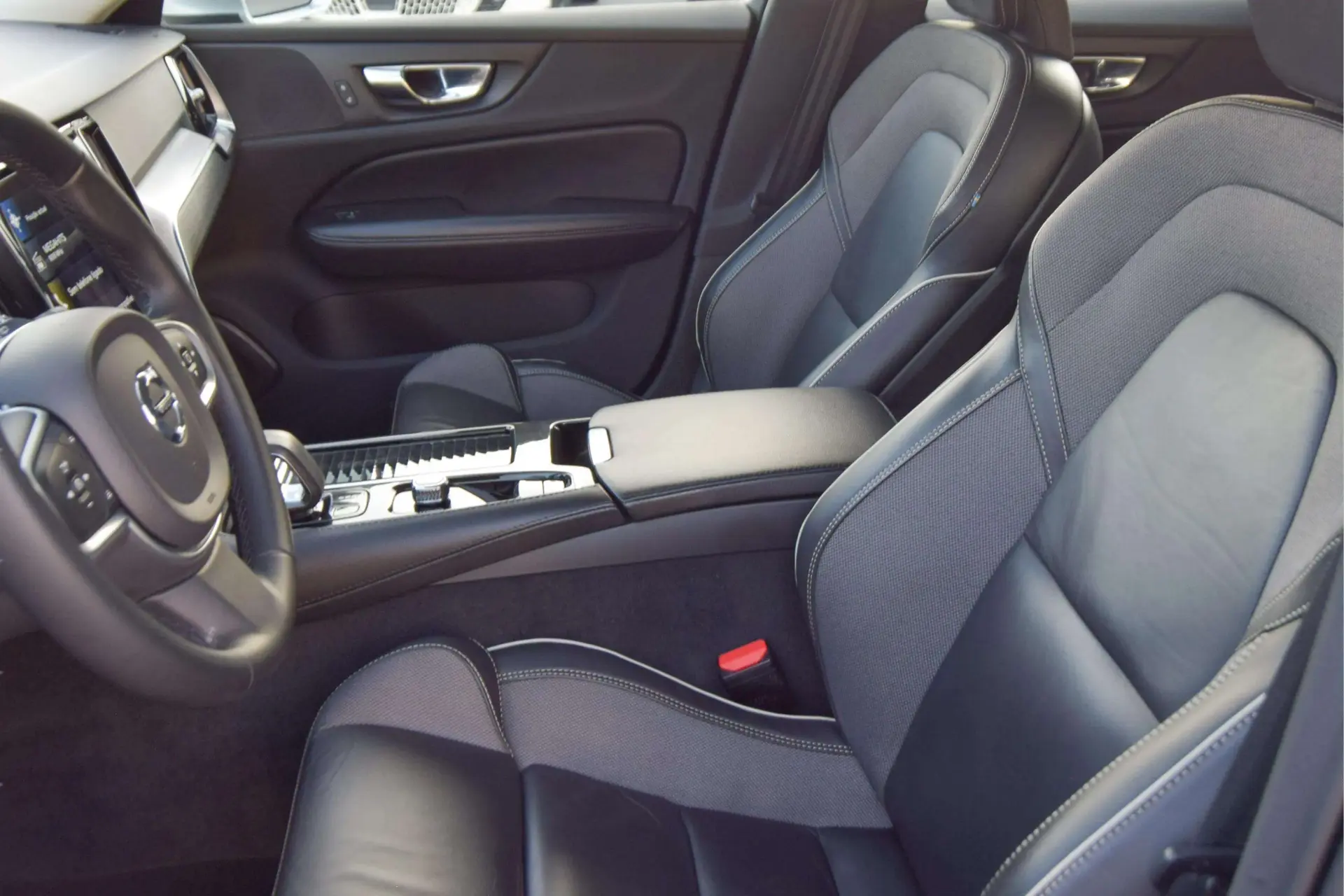 Volvo V60 2.0 T6 AWD TE Inscription Expression 29