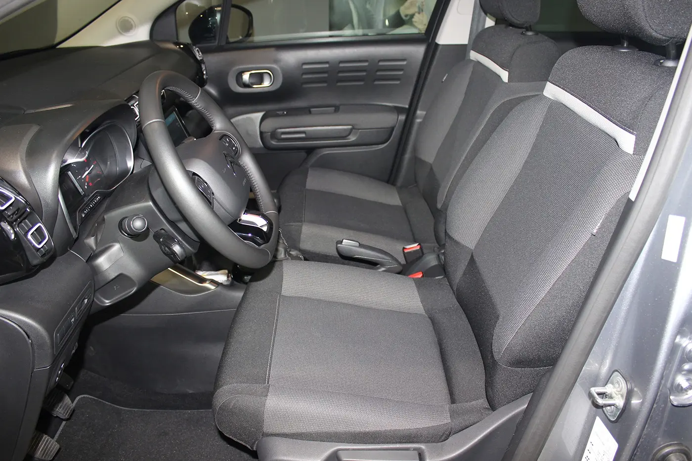 Citroen C3 Aircross 1.2 PureTech Shine Pack 17