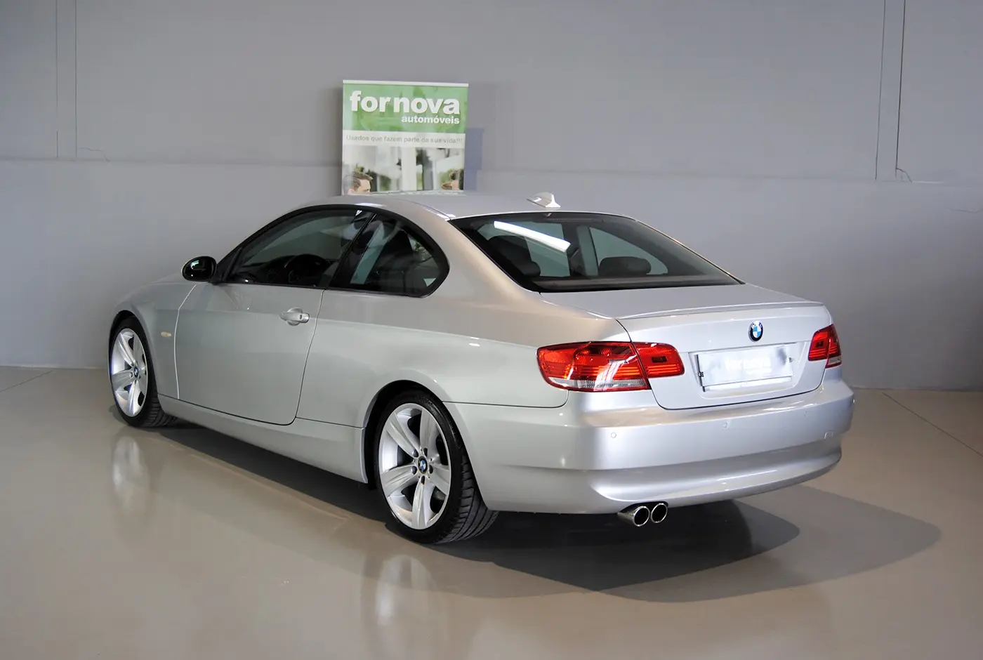 BMW 320 D COUPE 8