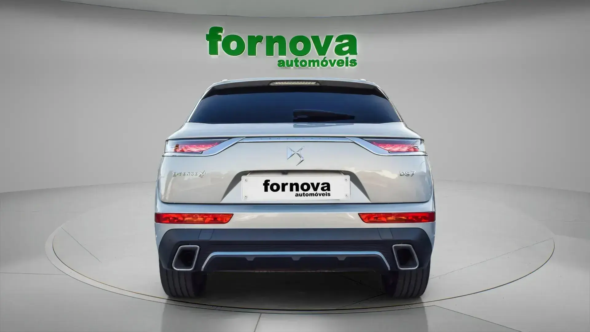 DS DS7 Crossback E-Tense 4x4 Opera 300cv 9