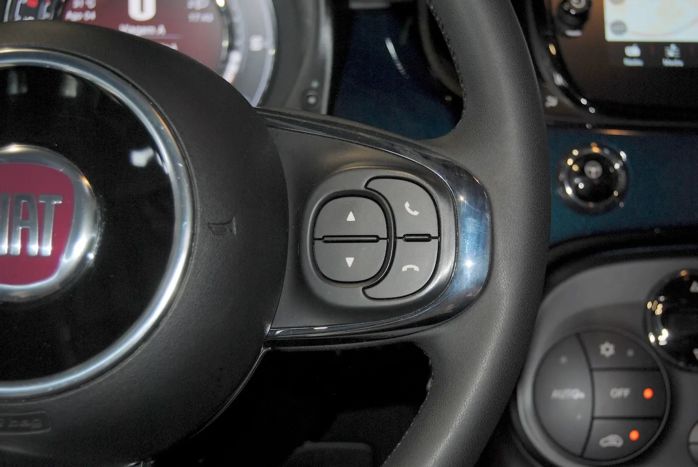 Fiat 500C 1.0 Hybrid Pack Style Plus 22
