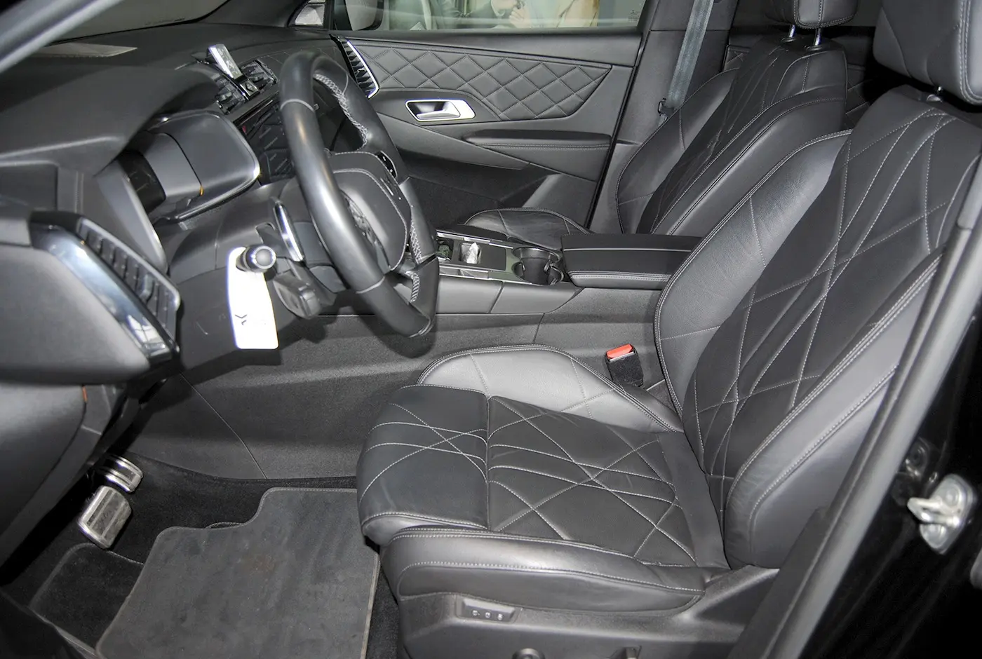 DS DS7 Crossback E-Tense SE Ligne Noire EAT8 17