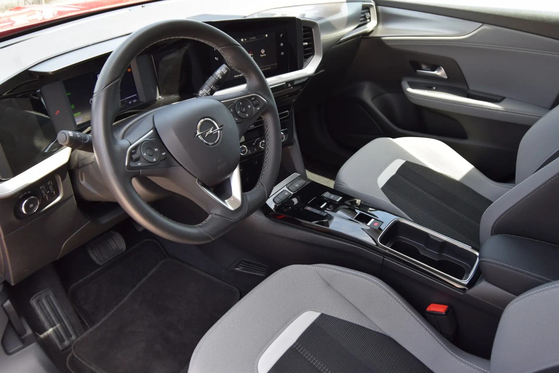 Opel Mokka 1.2 Hybrid GS eDCT 11