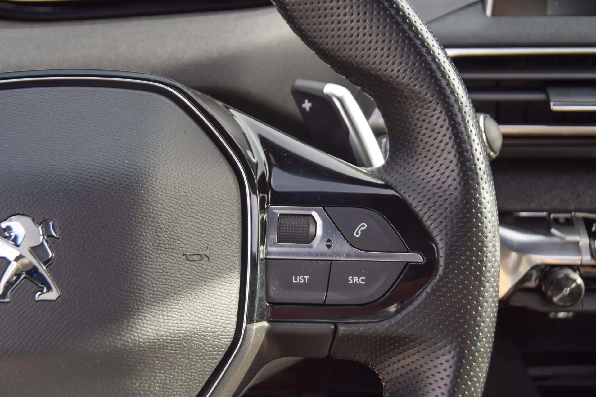 Peugeot 3008 1.5 BlueHDi GT Line EAT8 23