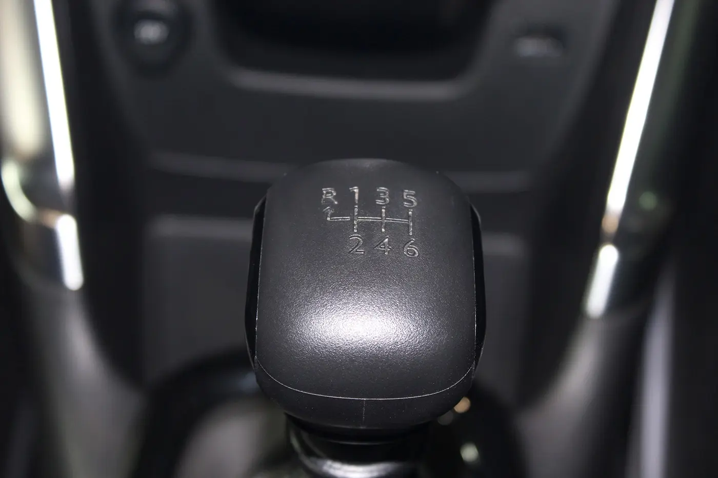 Citroen C3 Aircross 1.2 PureTech Shine Pack 27