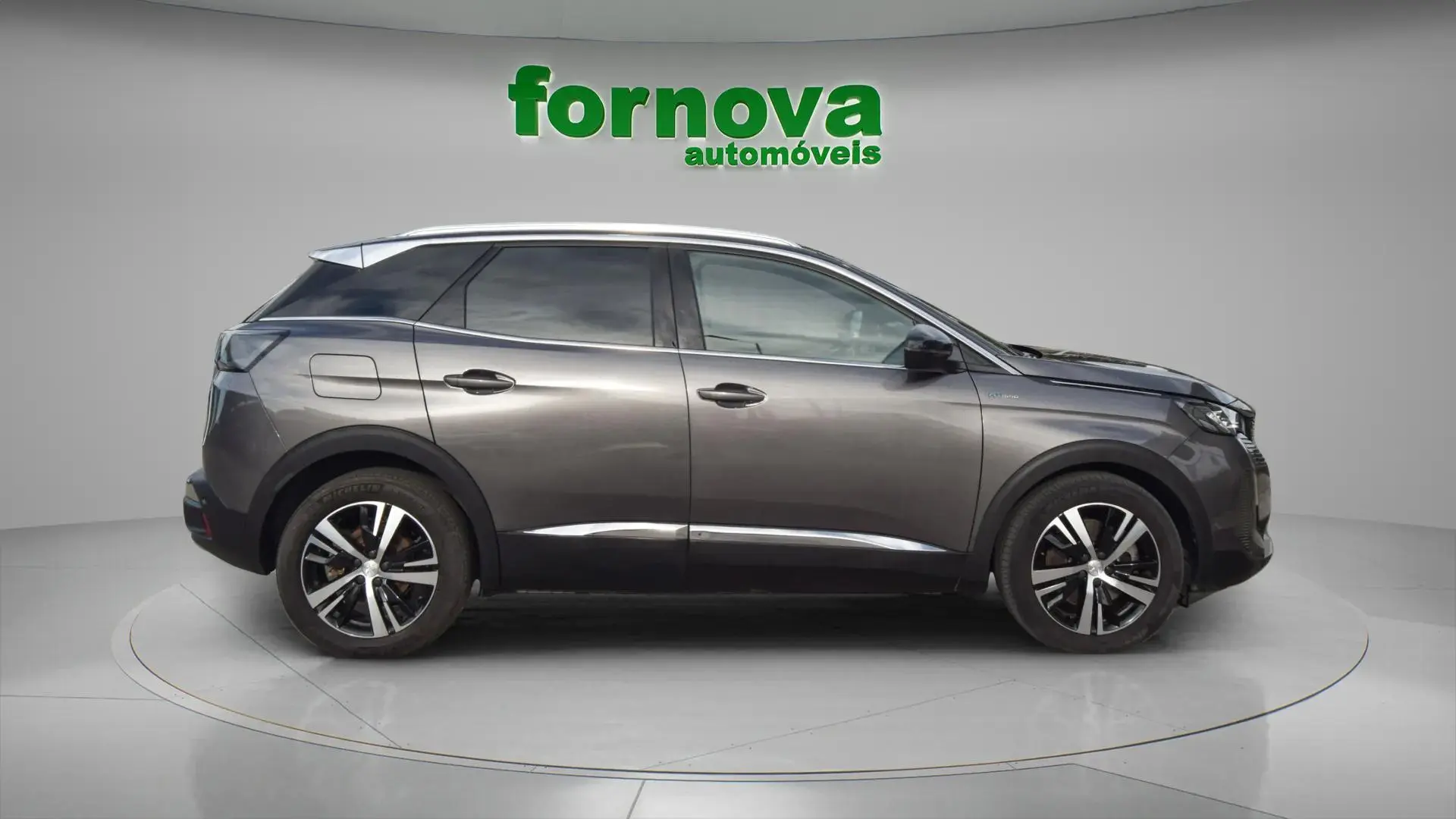 Peugeot 3008 1.6 HYBRID GT PACK e-EAT8 4