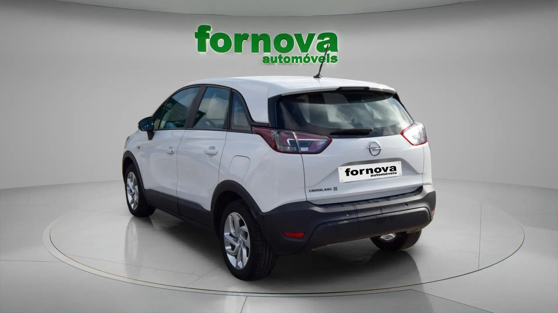 Opel Crossland X 1.2 Business Edition 4