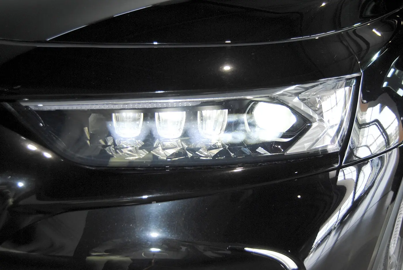 DS DS7 Crossback E-Tense SE Ligne Noire EAT8 50