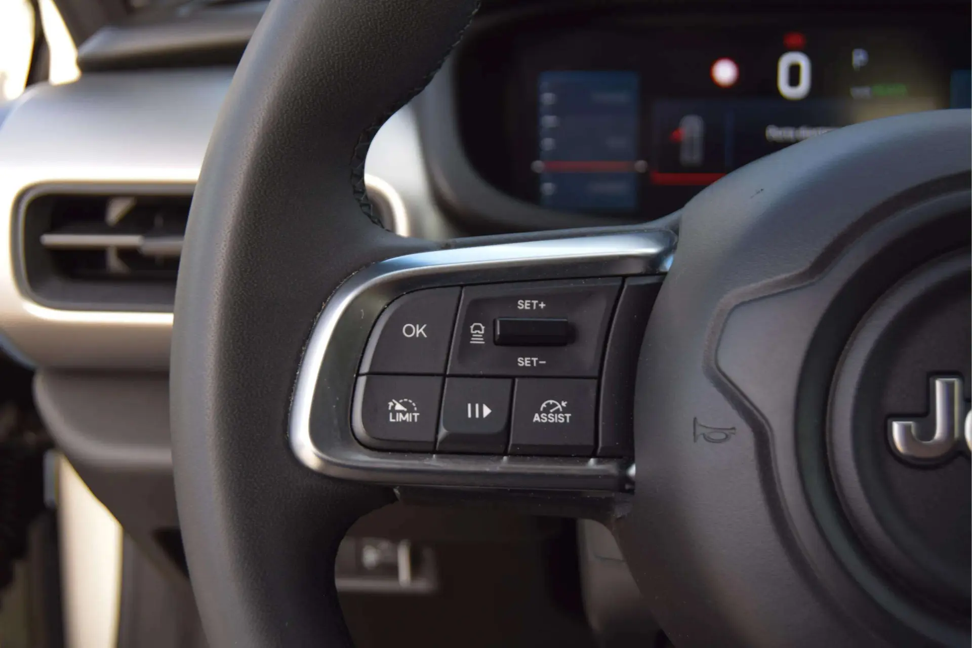 Jeep Avenger 54 kWh Summit 12