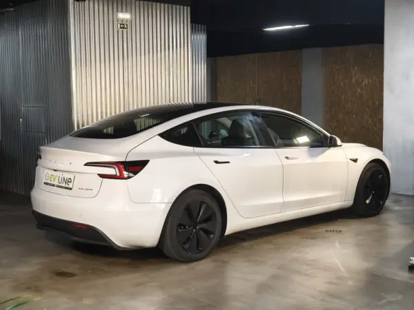 Tesla Model 3 Long Range Tração Integral 9