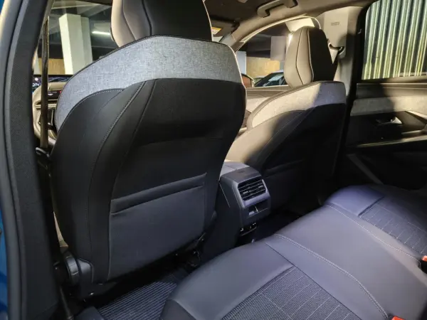 Peugeot E-3008 73 kWh Allure 24