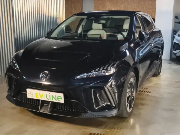 MG MG4 64 kWh Luxury 5