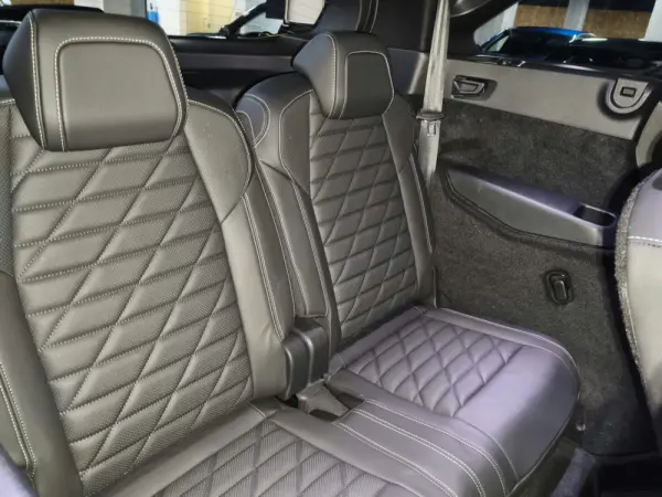 Peugeot E-5008 210 GT Exclusive 46
