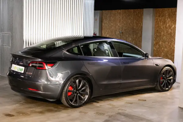 Tesla Model 3 Performance Dual Motor AWD 8