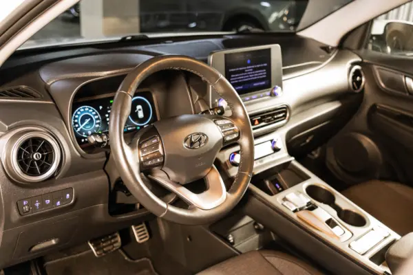 Hyundai Kauai Select 16