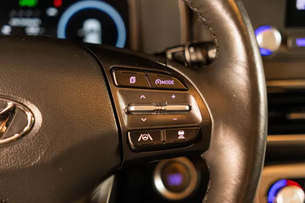 Hyundai Kauai Select 25