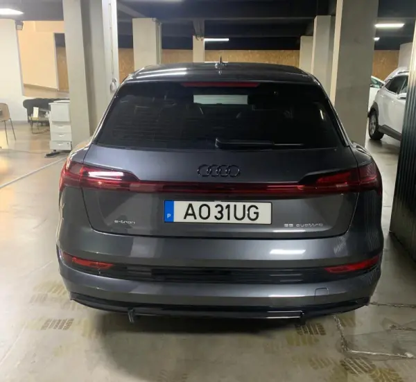 Audi e-tron 55 quattro 6