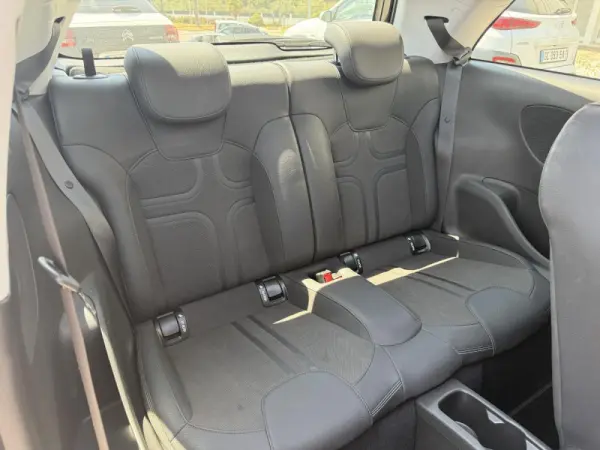 Opel Adam 1.0 T Rocks 24