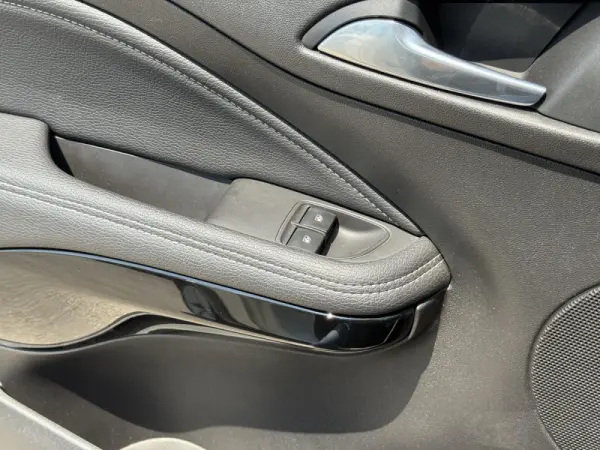 Opel Adam 1.0 T Rocks 30