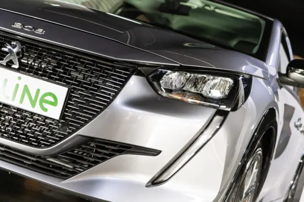 Peugeot e-208 50 kWh Active 13