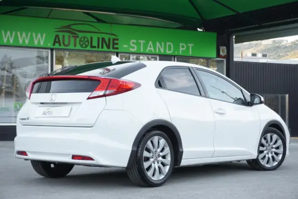 Honda Civic 2.2 i-DTEC Sport 8