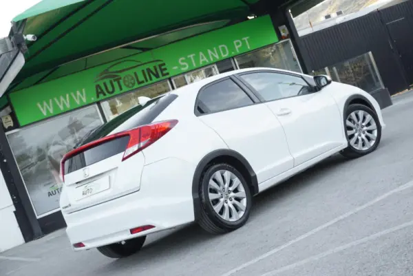 Honda Civic 2.2 i-DTEC Sport 11