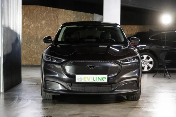 Ford Mustang Mach-E Alargada 9