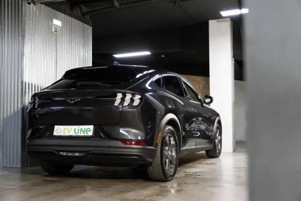 Ford Mustang Mach-E Alargada 13