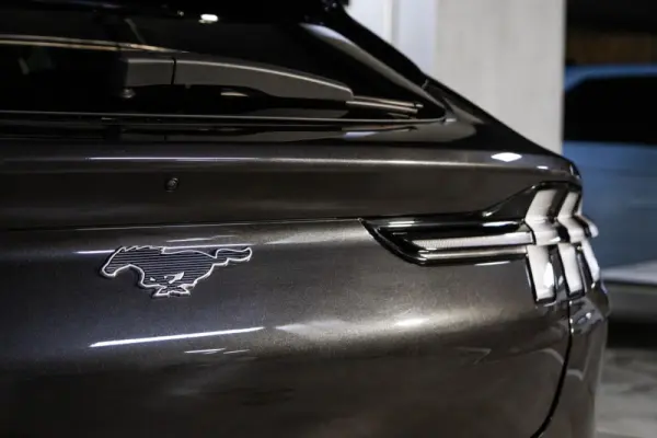 Ford Mustang Mach-E Alargada 15