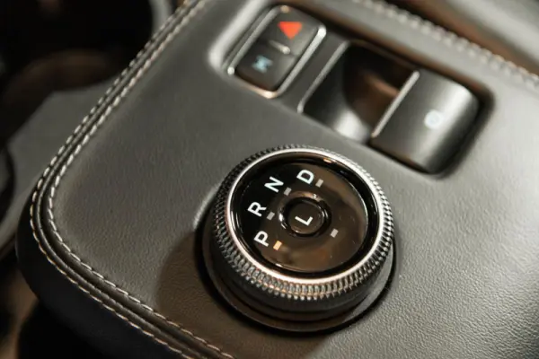 Ford Mustang Mach-E Alargada 32