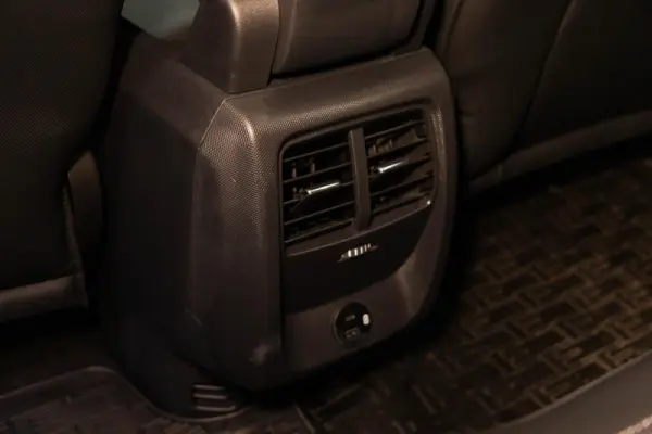 Ford Mustang Mach-E Alargada 41